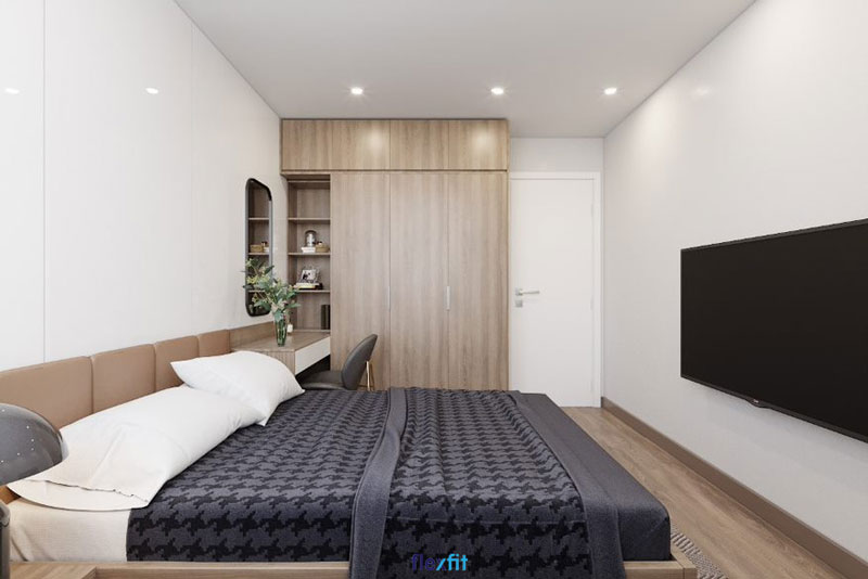Mẫu tủ quần áo 3 cánh 3 buồng màu vân gỗ sáng đẹp mắt hài hòa cùng các đồ nội thất khác trong phòng mang lại vẻ đẹp tươi mới đầy sang trọng. Tủ được kết hợp với kệ để đồ tiện lợi có thể để trưng bày vật trang trí, sách vở,...