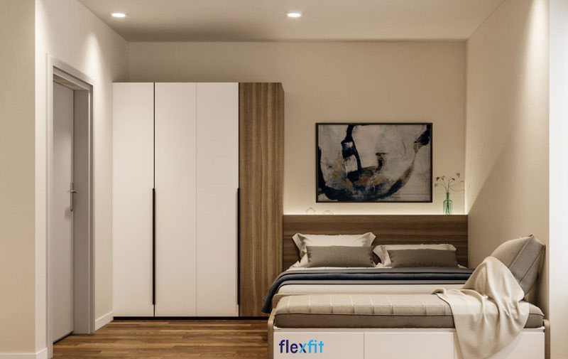Tủ quần áo 2m2 với thiết kế 3 cánh màu trắng và 1 cánh màu vân gỗ ấn tượng. Tủ sử dụng cốt gỗ MDF phủ Laminate giúp bạn vệ sinh dễ dàng và không lo trầy xước.