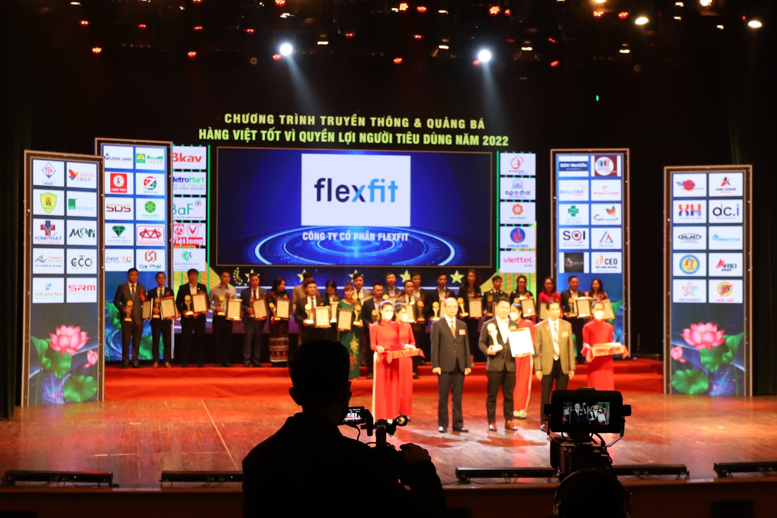 Giải ‘Top 20 Dịch vụ Chất Lượng Vàng Vì Quyền lợi Người tiêu dùng năm 2022’ gọi tên Flexfit